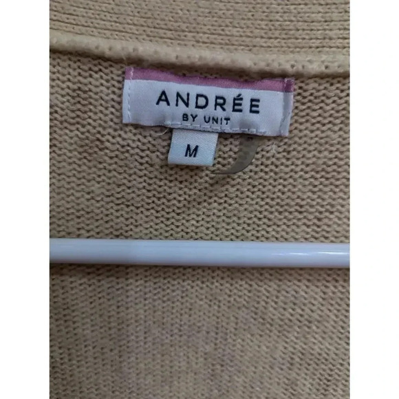 Cheetah print pocket tan knit sweater w/tortoise shell buttons, Andrée by Unit - Picture 2 of 8